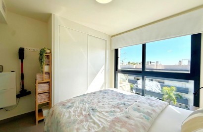 Resale - Apartment / Flat - Orihuela Costa - Villamartín