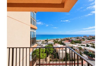 Resale - Apartment / Flat - Torrevieja - La Mata