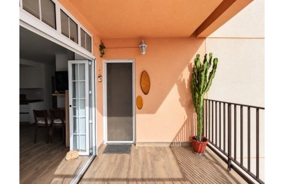 Resale - Apartment / Flat - Torrevieja - La Mata
