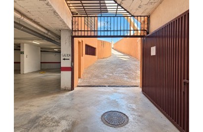 Resale - Apartment / Flat - Torrevieja - La Mata