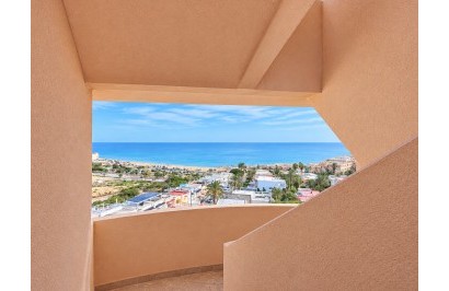 Resale - Apartment / Flat - Torrevieja - La Mata