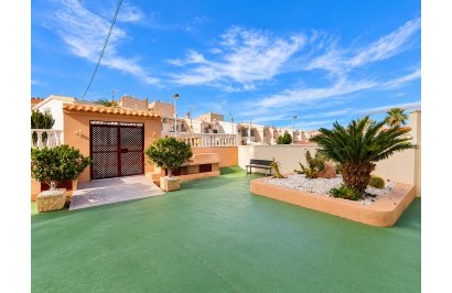 Resale - Apartment / Flat - Torrevieja - La Mata