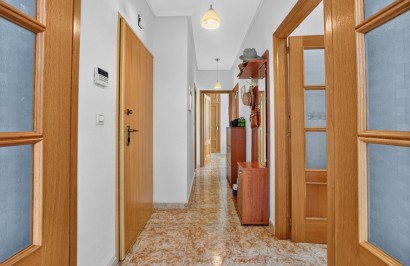 Revente - Appartement - Punta Prima