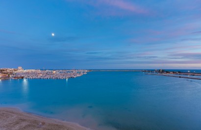 Resale - Apartment / Flat - Torrevieja - Playa del Acequión