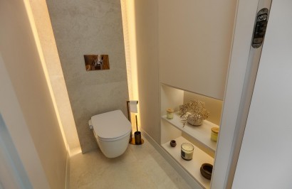Resale - Apartment / Flat - Torrevieja - Playa del Acequión