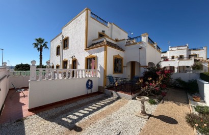 Resale - Town House - Entre Naranjos