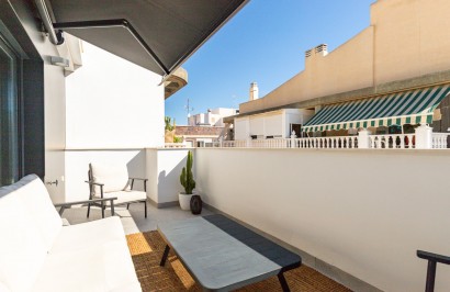 Resale - Apartment / Flat - Torrevieja