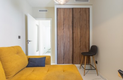 Resale - Apartment / Flat - Torrevieja