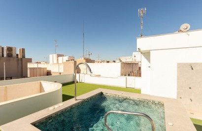 Resale - Apartment / Flat - Torrevieja