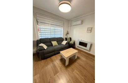 Resale - Apartment / Flat - Orihuela