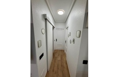 Resale - Apartment / Flat - Orihuela