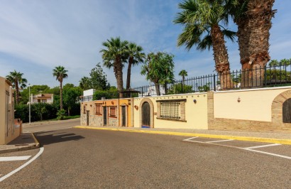 Resale - Town House - Villamartín - Los Dolses
