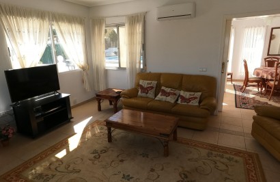 Reventa - Villa independiente - Algorfa