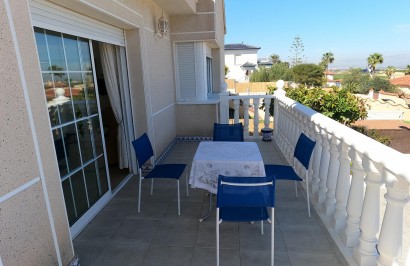Reventa - Villa independiente - Algorfa
