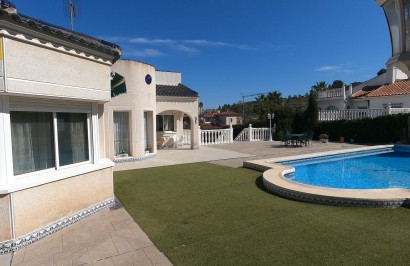 Reventa - Villa independiente - Algorfa