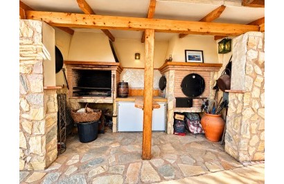 Resale - Finca / Country Property - Crevillente