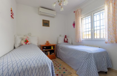 Herverkoop - Vrijstaande villa - Villamartín - La Rioja