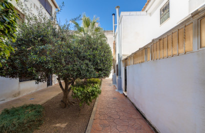 Resale - Town House - San Miguel de Salinas