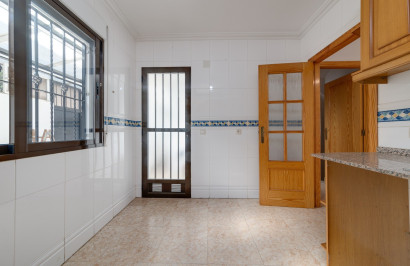 Resale - Town House - San Miguel de Salinas