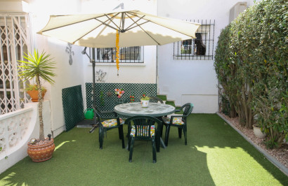 Resale - Town House - Orihuela Costa - Villamartín