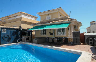 Reventa - Villa independiente - Orihuela Costa - Villamartín