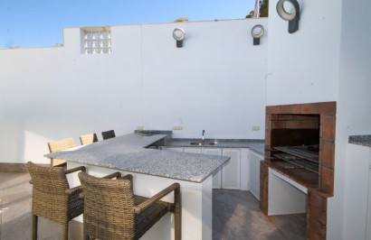 Resale - Detached Villa - Orihuela Costa - Villamartín