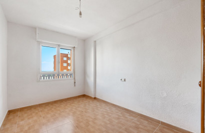 Revente - Appartement - Punta Prima