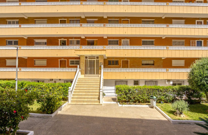 Revente - Appartement - Punta Prima