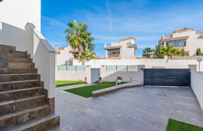 Resale - Detached Villa - Villamartín