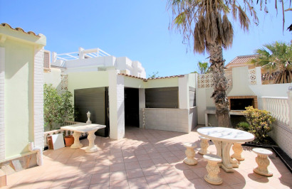 Reventa - Villa independiente - Villamartín - Avenida Las Brisas