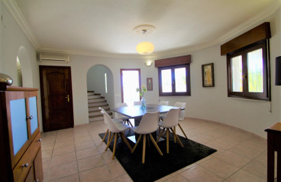 Reventa - Villa independiente - Villamartín - Avenida Las Brisas