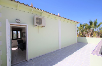 Reventa - Villa independiente - Villamartín - Avenida Las Brisas