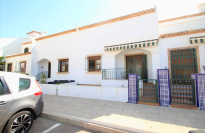 Resale - Town House - Villamartín