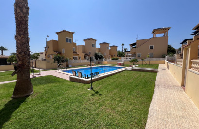 Reventa - Villa independiente - Orihuela - Villamartin