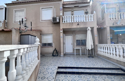 Reventa - Apartamento / Piso - Torrevieja - El Limonar