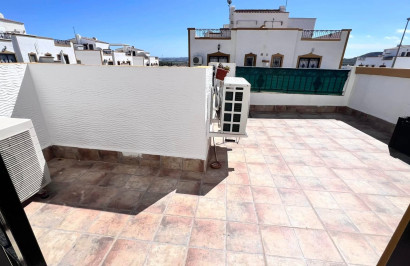 Resale - Town House - Entre Naranjos