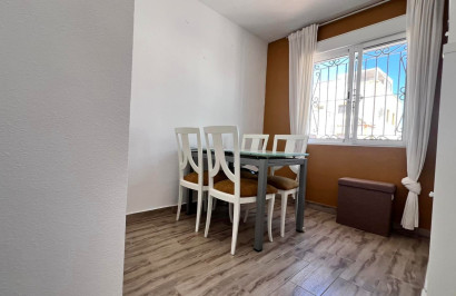 Resale - Town House - Entre Naranjos