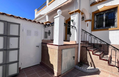 Resale - Town House - Entre Naranjos