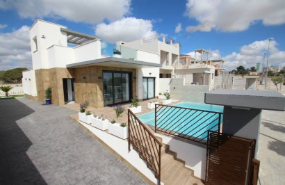 Obra nueva - Villa independiente - Orihuela Costa - Campoamor