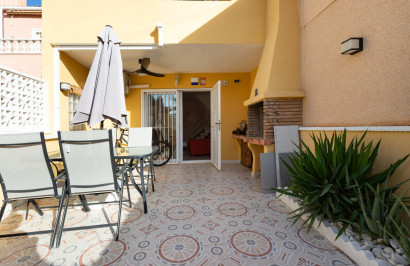 Resale - Semi - Detached Villa - Torrevieja - Los Frutales