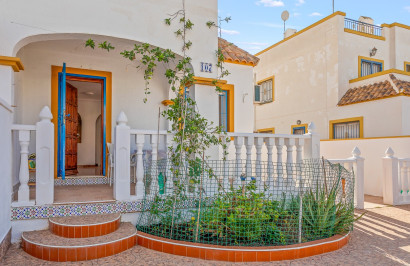 Herverkoop - Stadshuis - Torrevieja - Jardin Del Mar