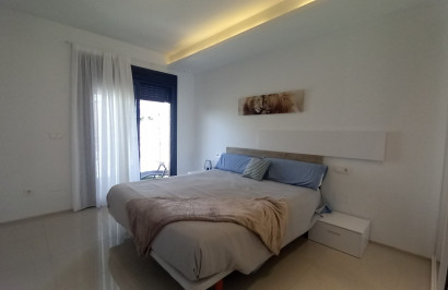 Resale - Semi - Detached Villa - Ciudad Quesada