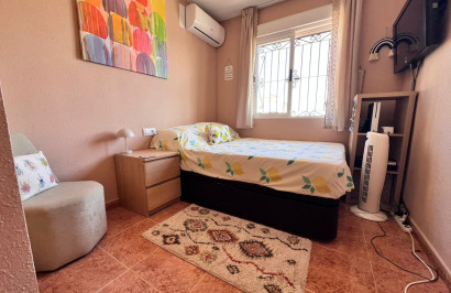 Resale - Town House - Entre Naranjos