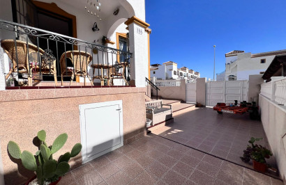 Resale - Town House - Entre Naranjos