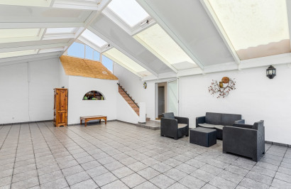 Reventa - Villa independiente - Los Montesinos