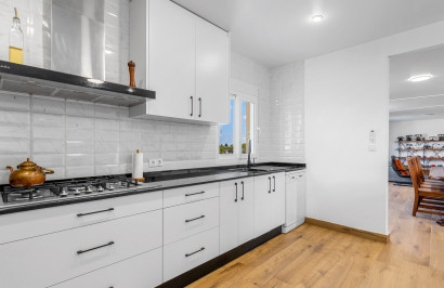 Reventa - Villa independiente - Los Montesinos