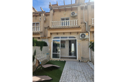 Resale - Town House - La Mata