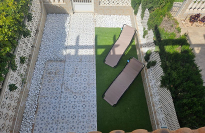 Resale - Town House - La Mata