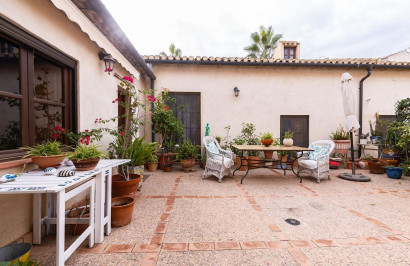 Reventa - Villa Pareada - Los Martinez Del Puerto - Los Martínez del Puerto