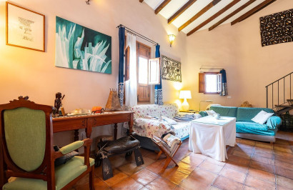 Reventa - Villa Pareada - Los Martinez Del Puerto - Los Martínez del Puerto